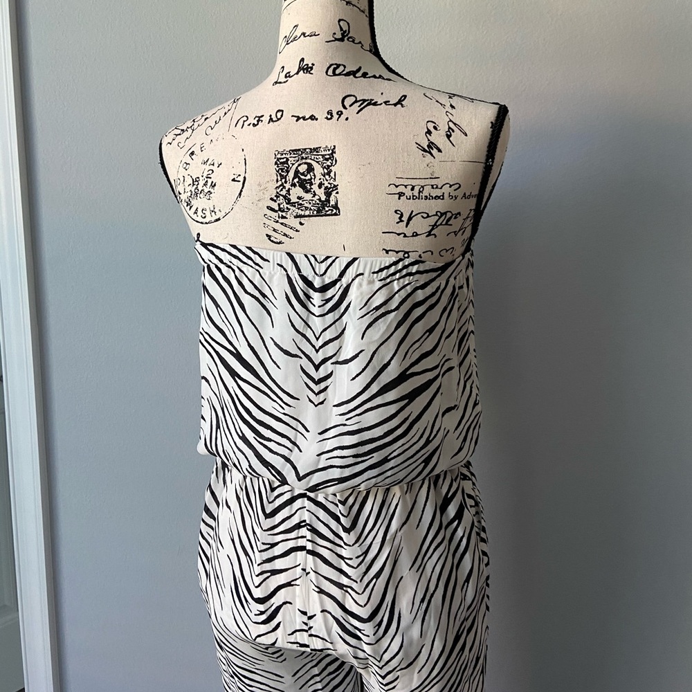 Zebra romper - Picture 4 of 5